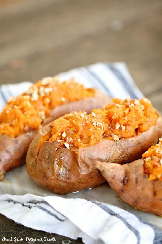 These Maple Pecan Sweet Potatoes are packed with just enough sweetness and crunch to keep you coming back for more!