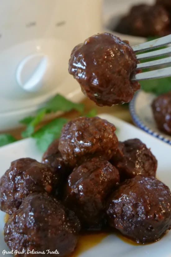 Crock Pot Barbecue Meatballs are delicious, savory and easy to make. Crock Pot Barbecue Meatballs are delicious, savory and easy to make.