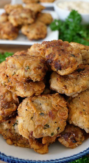 Chicken Fried Steak Bites are delicious little crunchy bites of cube steak, seasoned just right and then fried to a golden brown perfection. Chicken Fried Steak Bites
