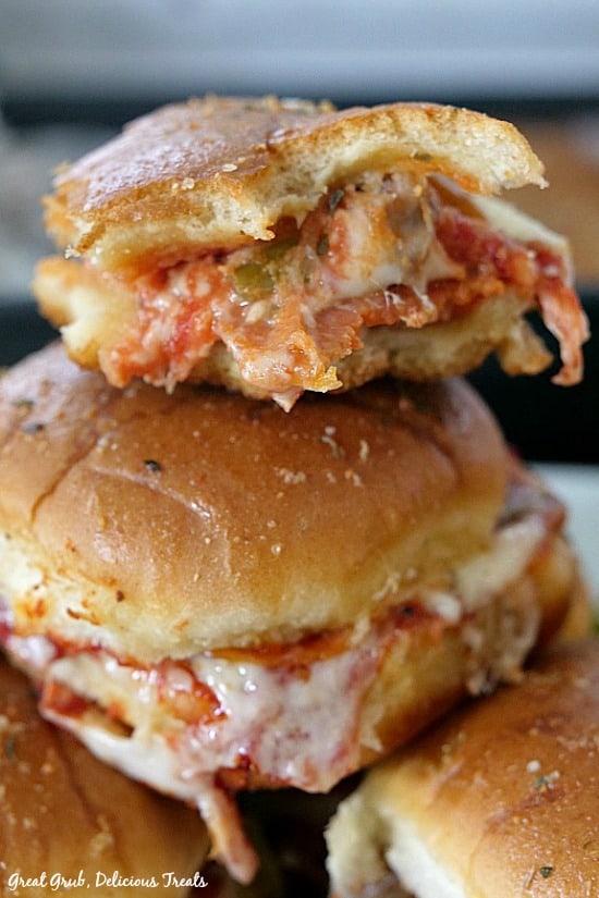 Pepperoni Sausage Pizza Sliders are filled with pepperoni, Italian sausage, cheese and jalapenos (optional).
