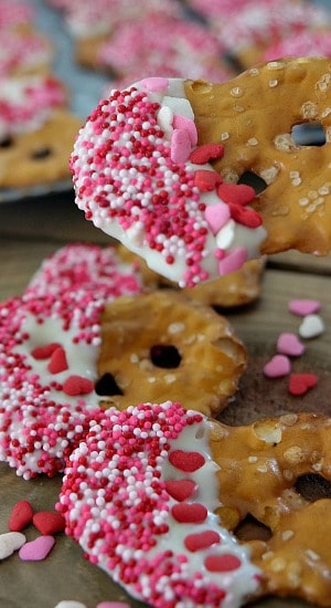 Valentine Pretzels are a perfect snack to make for Valentine's Day. An easy, delicious 2-ingredient recipe. Valentine Pretzels