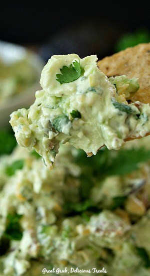 Avocado Bacon Cream Cheese Dip is made with avocados, bacon, cheese, cream cheese and so much added flavor. #appetizerideas #partyfood #delish #homemade #greatgrubdelicioustreats Avocado Bacon Cream Cheese Dip is made with avocados, bacon, cheese, cream cheese and so much added flavor.